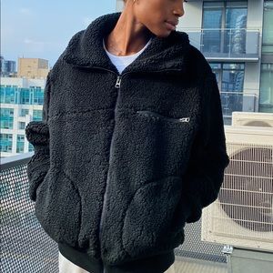 Wilfred Free Aritzia The Teddy Jacket XXS